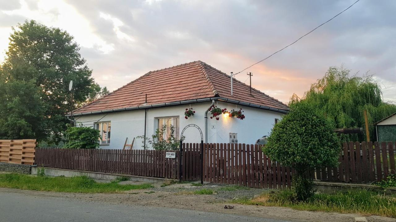 Tepke Guesthouse Garáb Exteriér fotografie